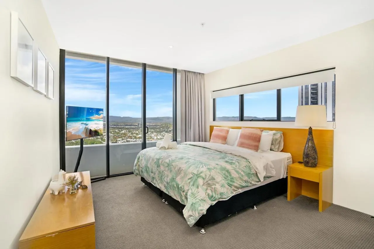Aria Apartments Gold Coast Aparthotel