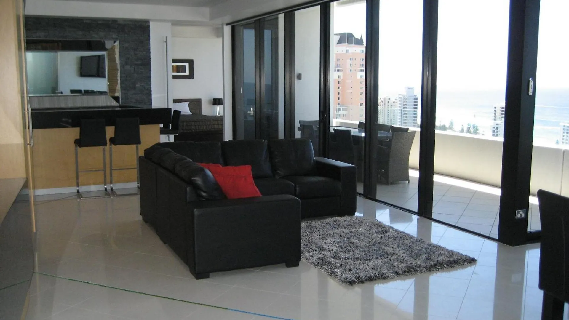 Aria Apartments Gold Coast 4*,  Australia