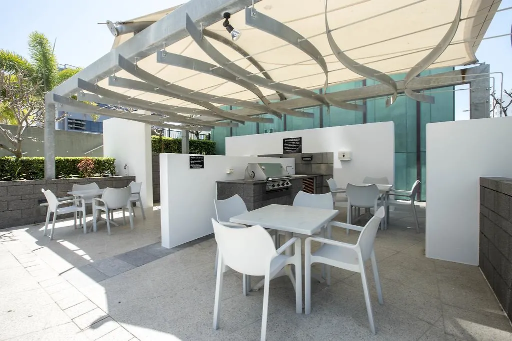 Aria Apartments Gold Coast 4*,  Australia